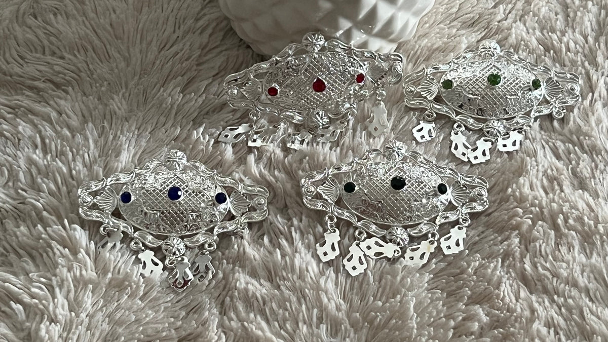 Broches 9