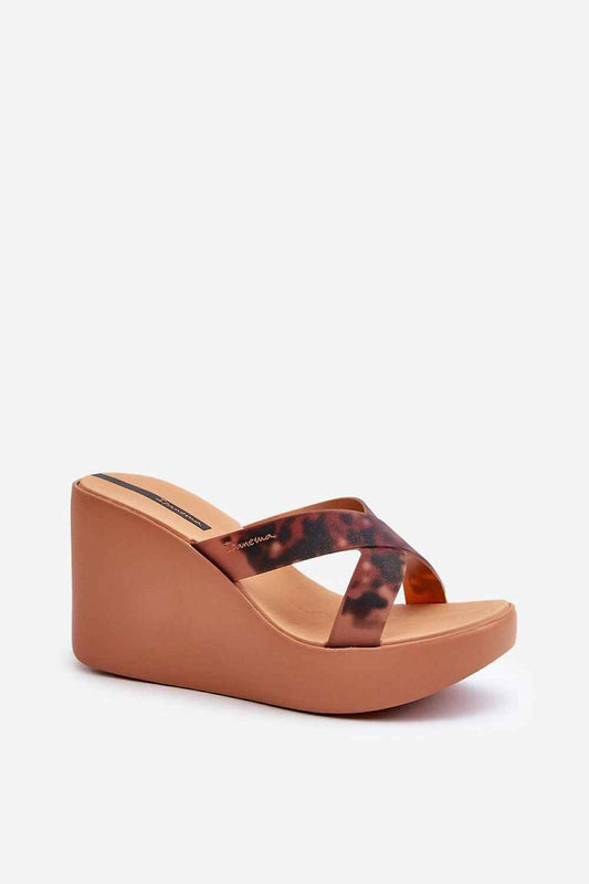 Clacquettes Step in style