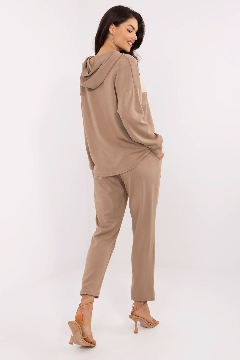 L`ensemble model 209697 Italy Moda