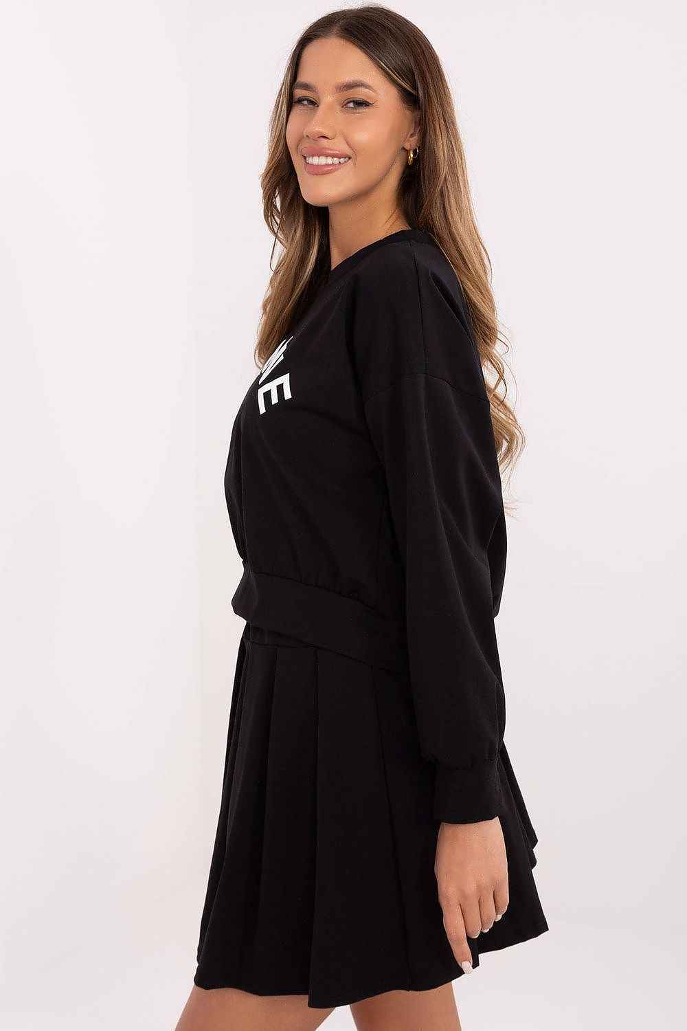 L`ensemble Italy Moda