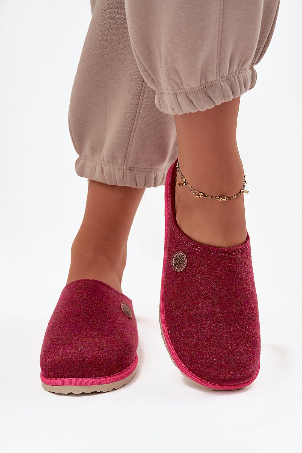 Pantoufles model 222294 Step in style