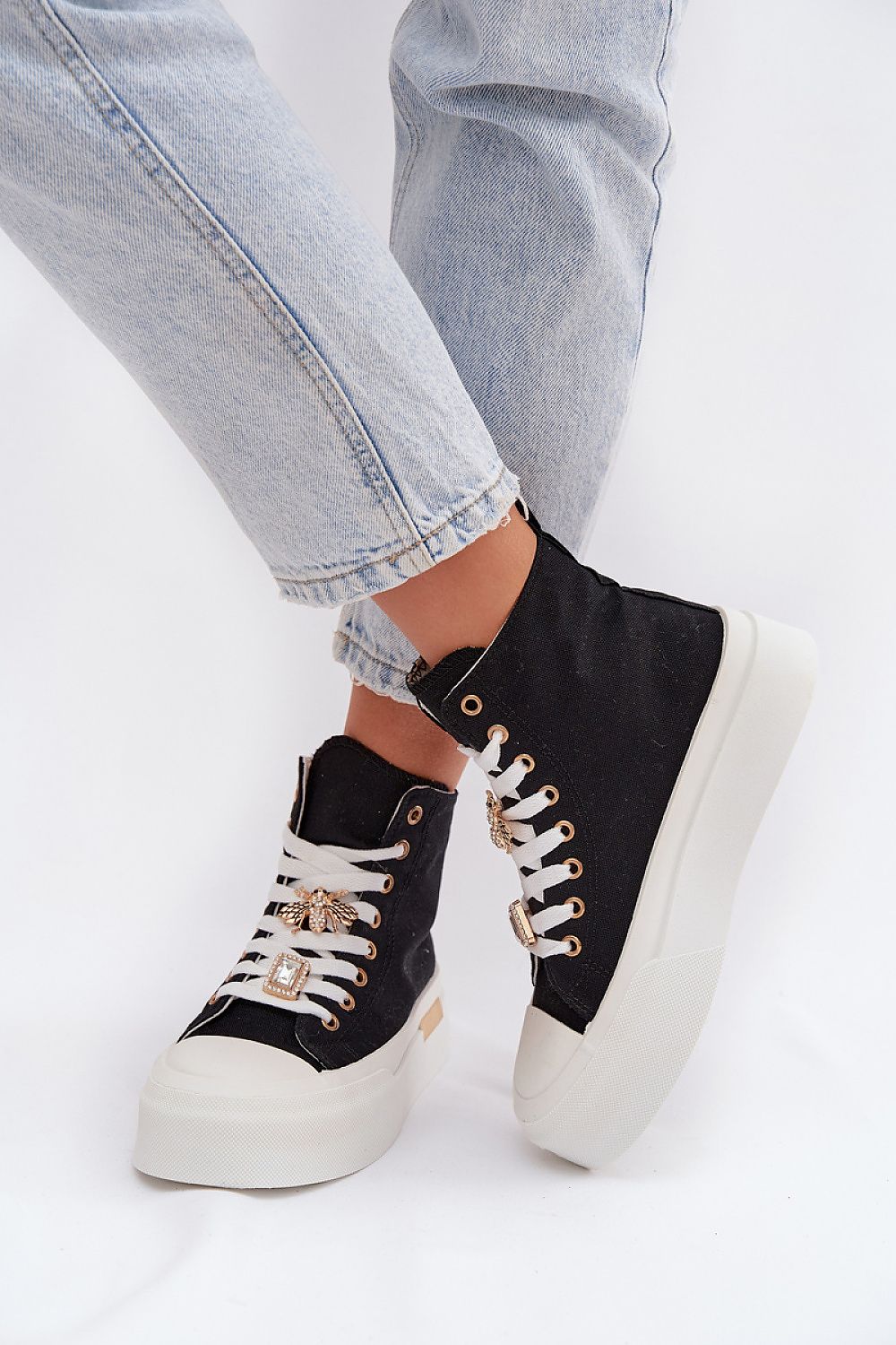 Baskets model 223606 Step in style