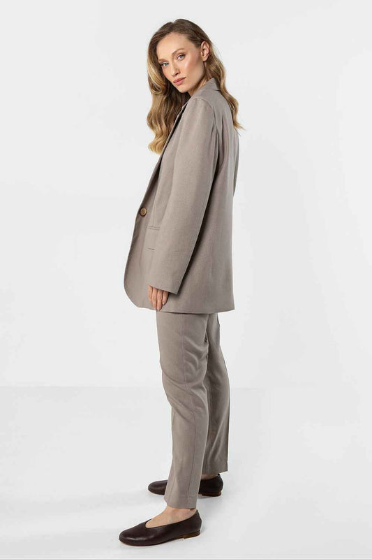 Veste awama