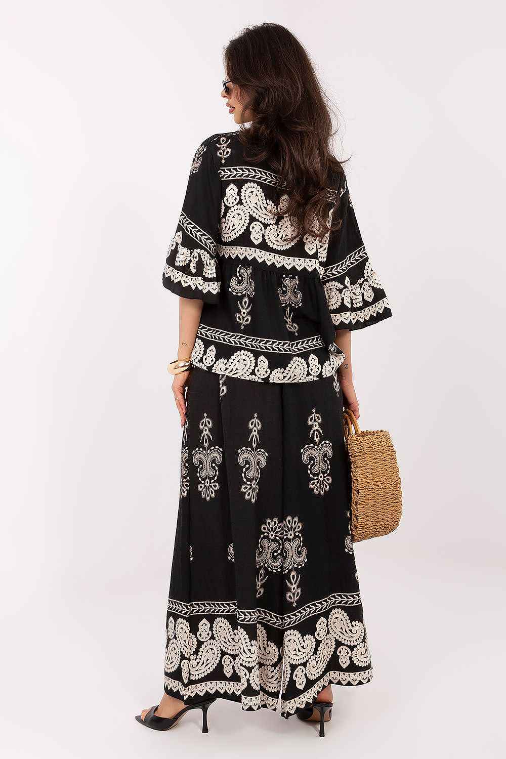L`ensemble Italy Moda
