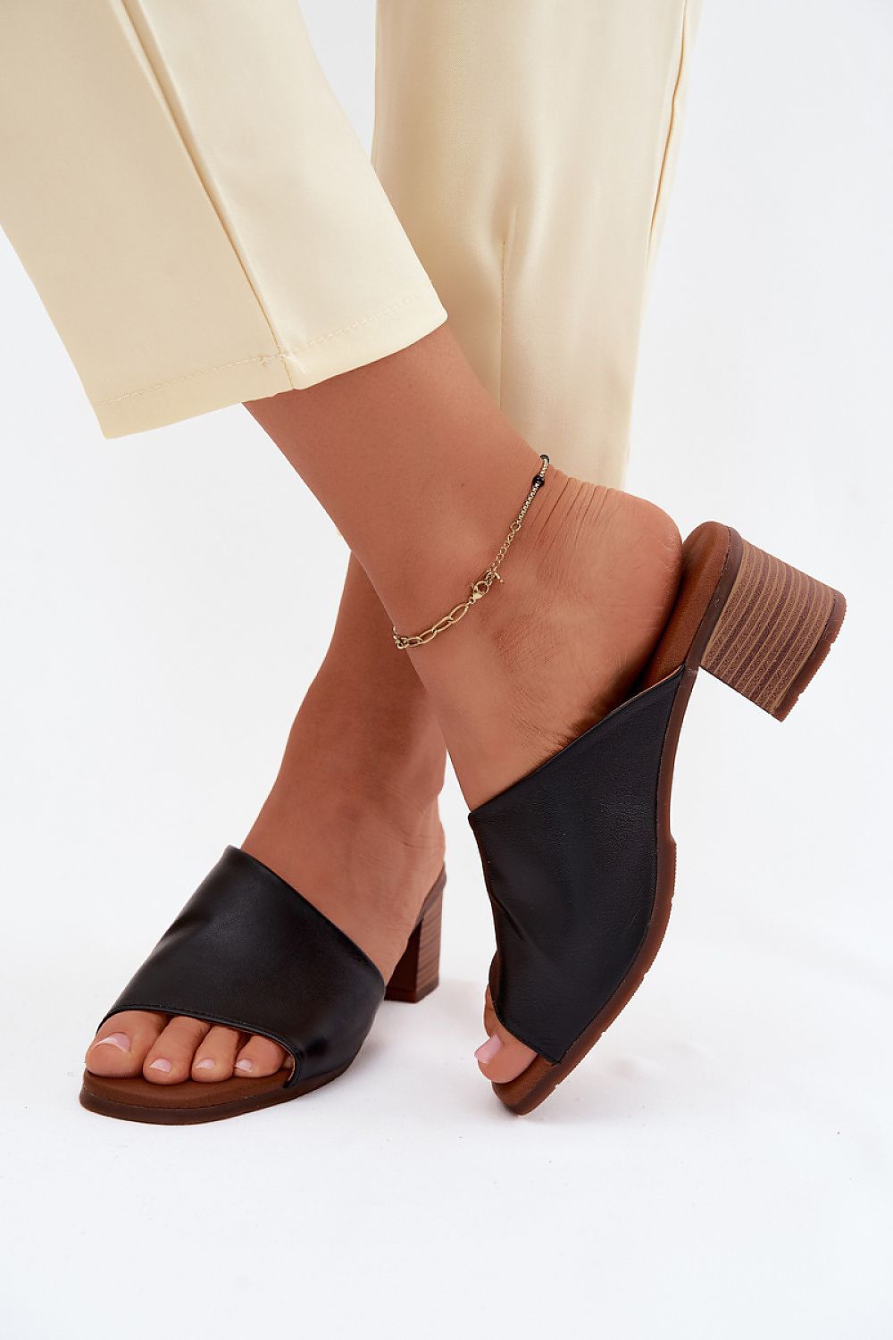 Des mules à talons model 227928 Step in style