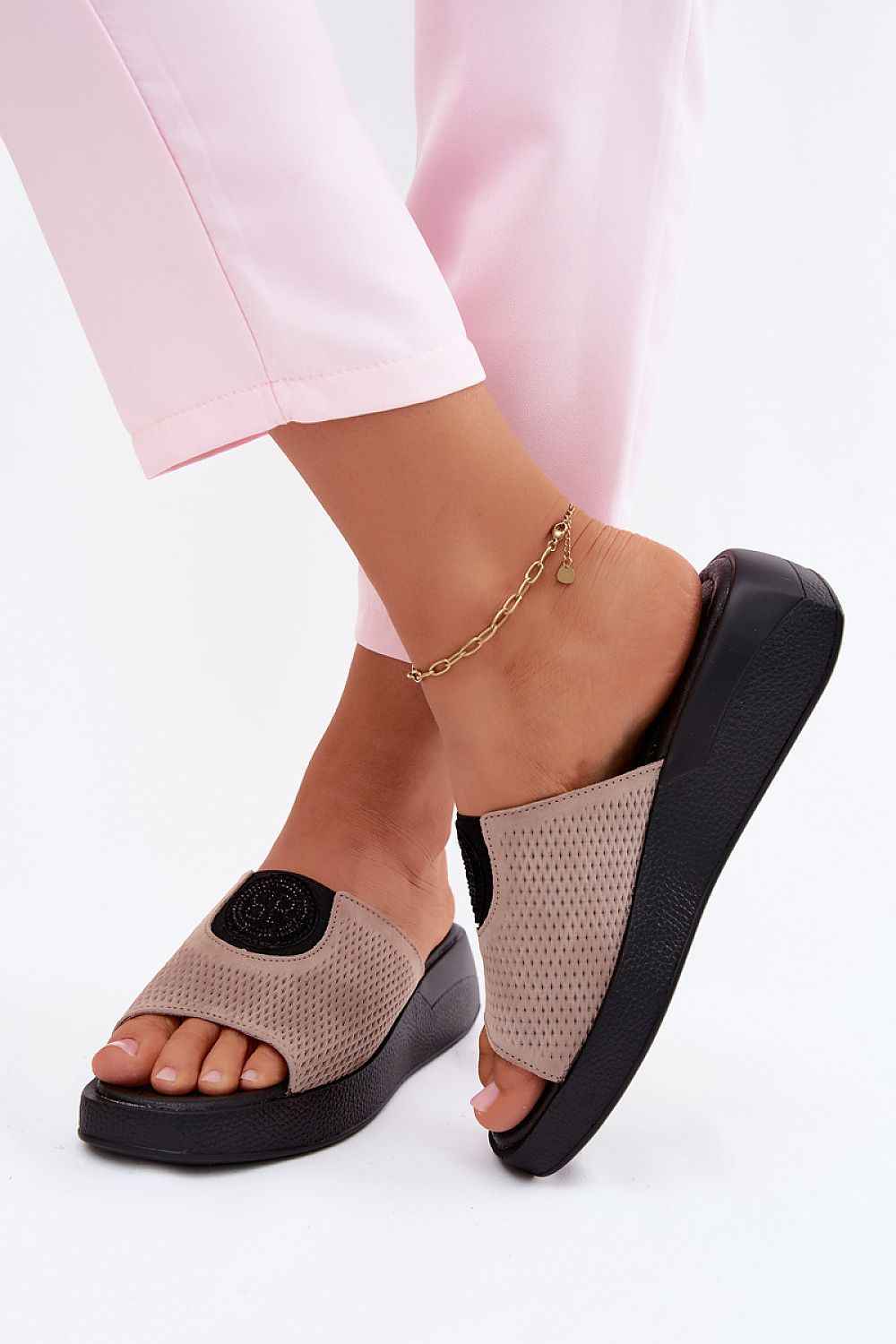 Cothurnes Step in style