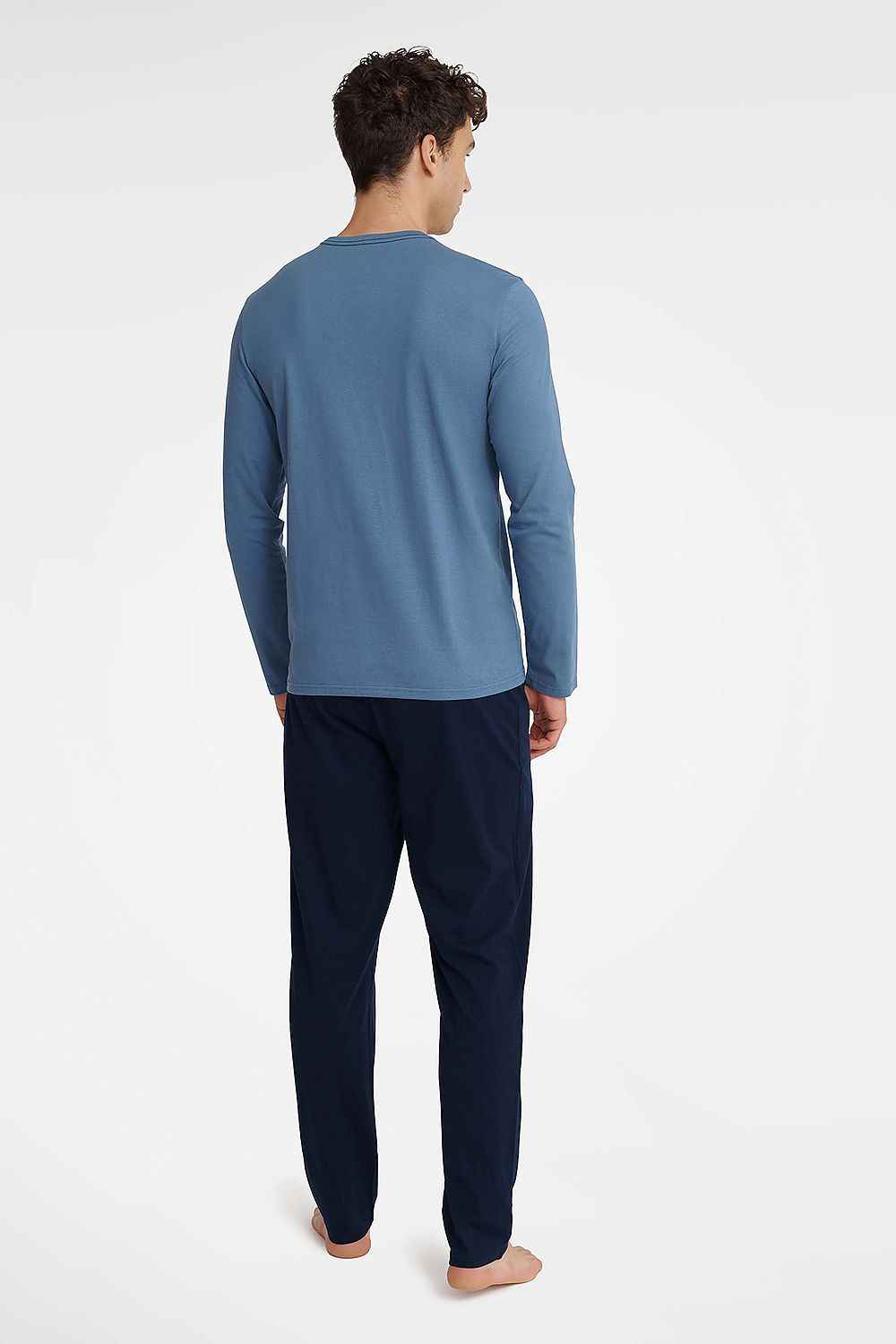 Pyjama Henderson
