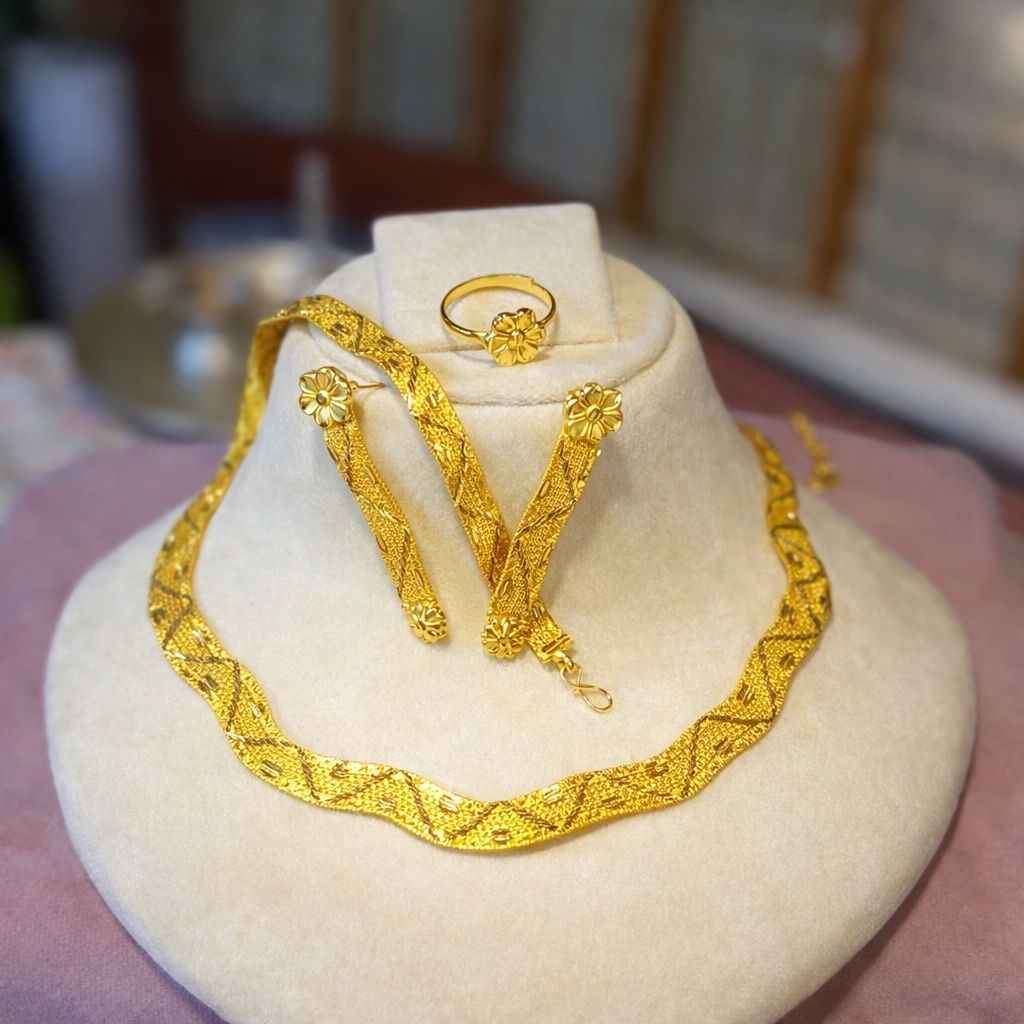 Ensemble de Collier - PRESTANCE