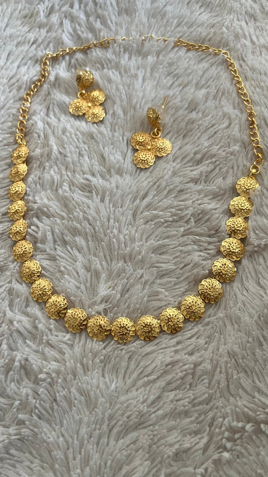 Ensemble collier 12