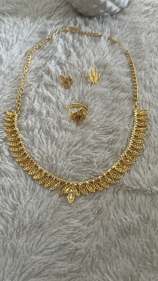 Ensemble collier 11