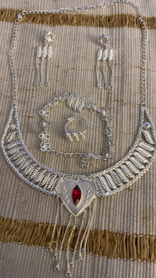 Ensemble Collier 4
