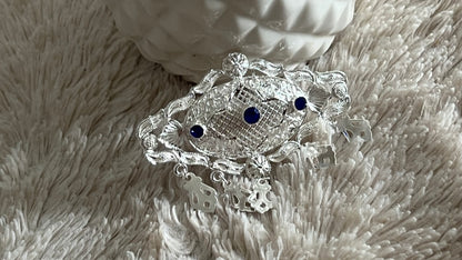 Broches 9