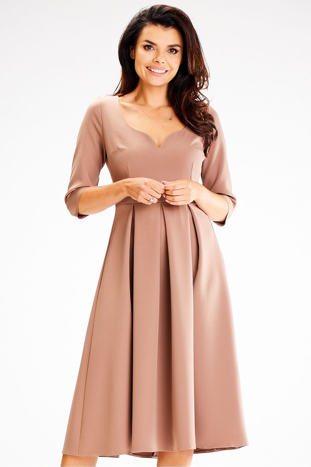  Robe de jour model 187167 awama 