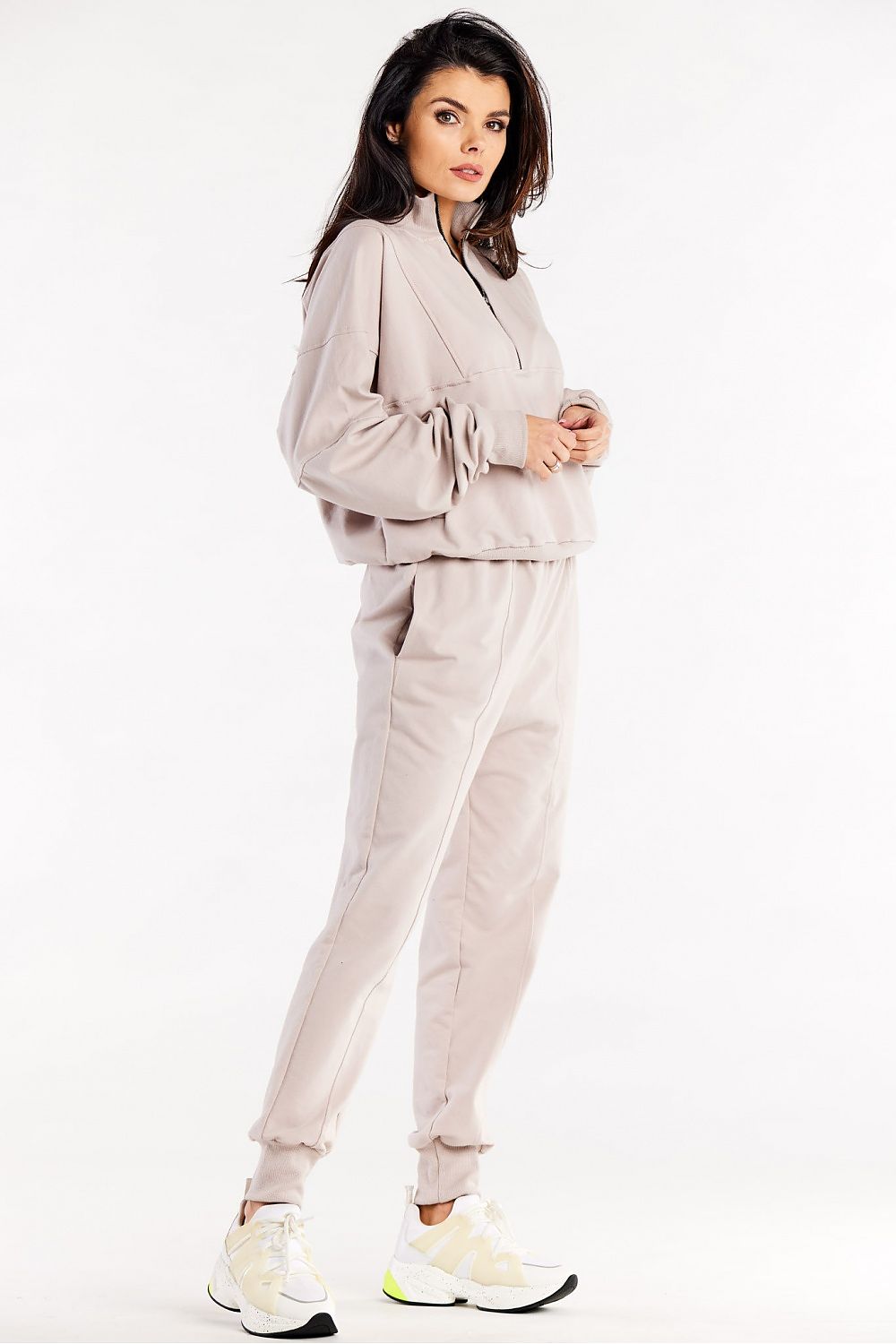  Pantalon survêtement model 188051 Infinite You 
