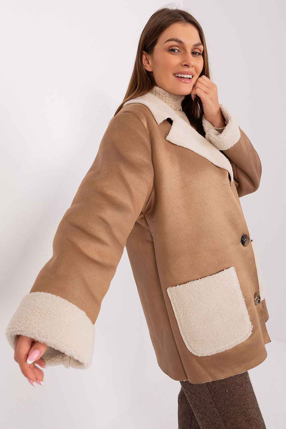 Veste Lakerta