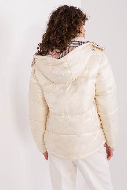  Veste model 190274 Trendy. ING 