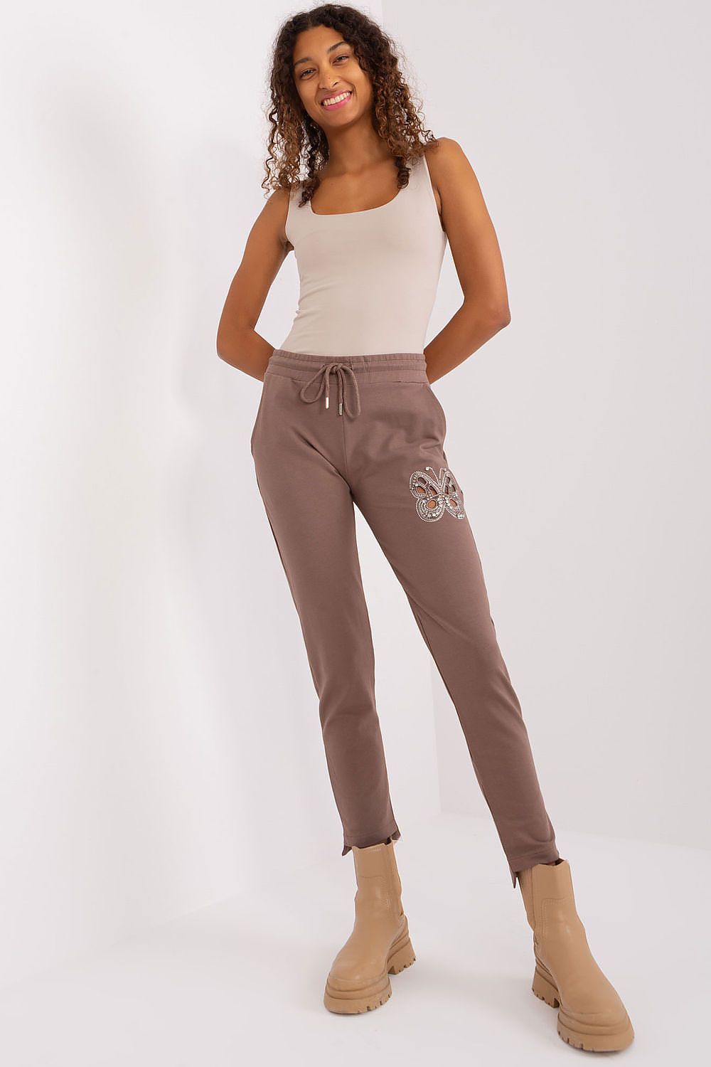  Pantalon survêtement model 191217 Relevance 