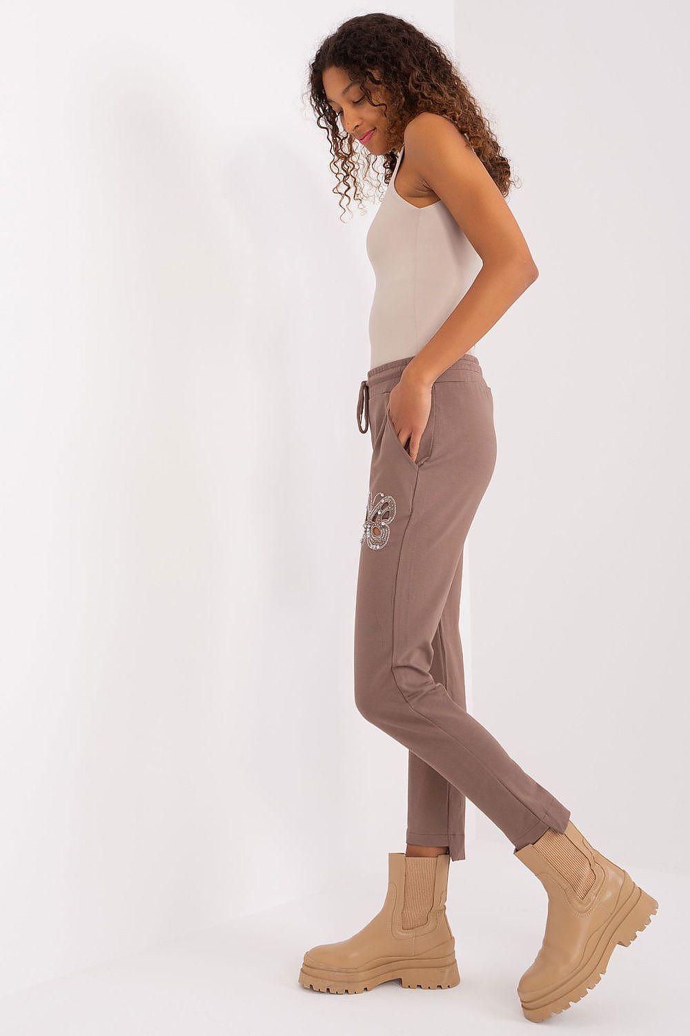  Pantalon survêtement model 191217 Relevance 