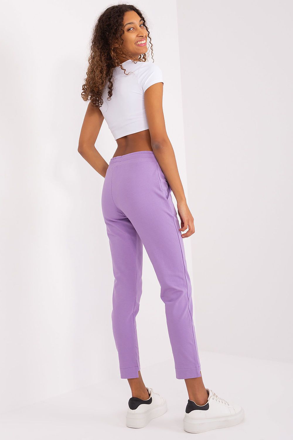  Pantalon survêtement model 191218 Relevance 