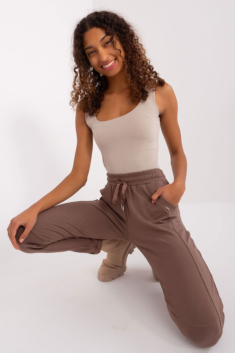  Pantalon survêtement model 191221 Relevance 