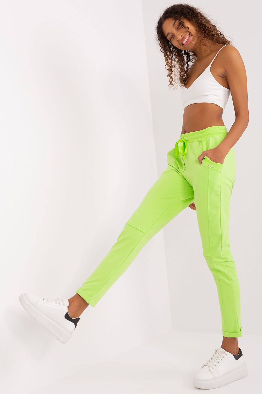  Pantalon survêtement model 191222 Relevance 