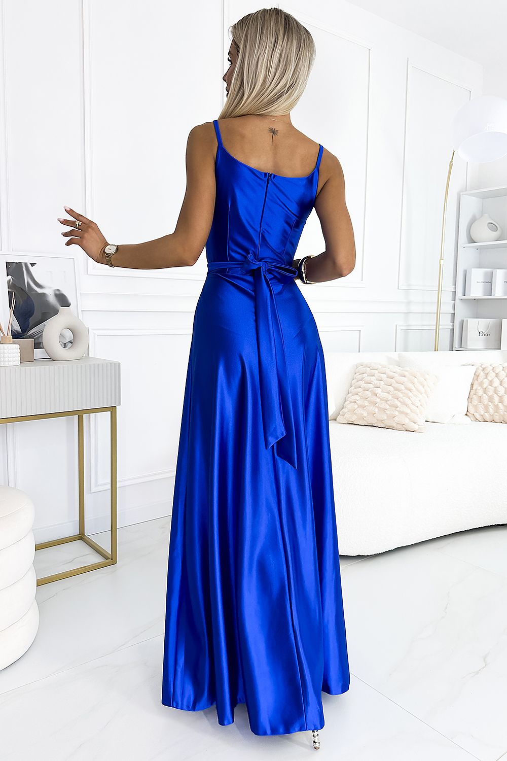  Robe longue model 191513 Numoco 