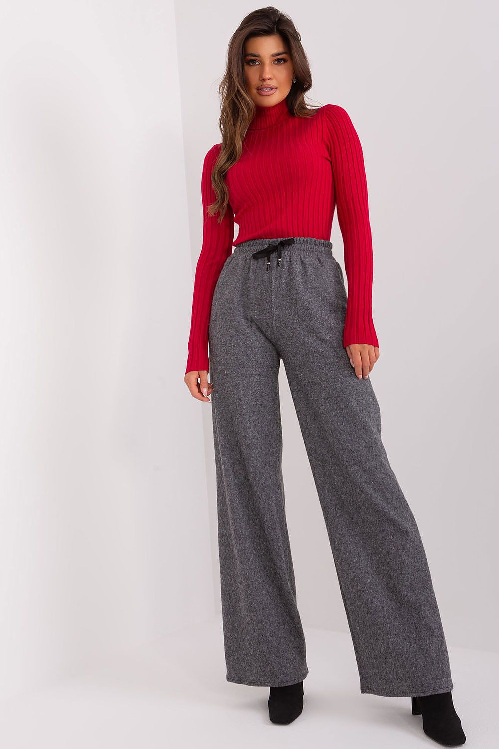  Pantalon femme model 193131 Lakerta 