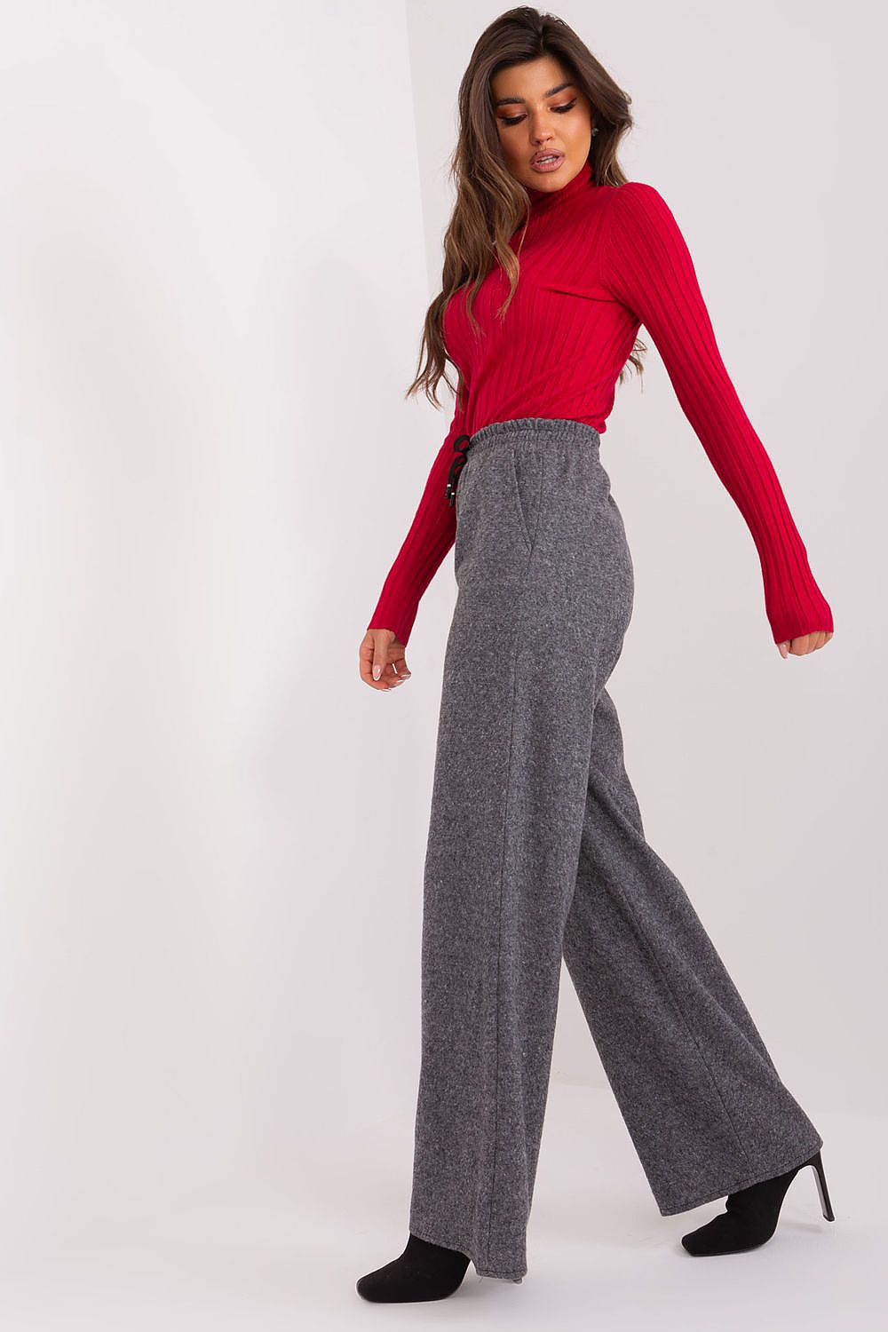 Pantalon femme model 193131 Lakerta 