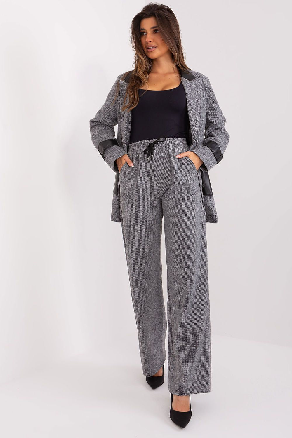  Pantalon femme model 193132 Lakerta 