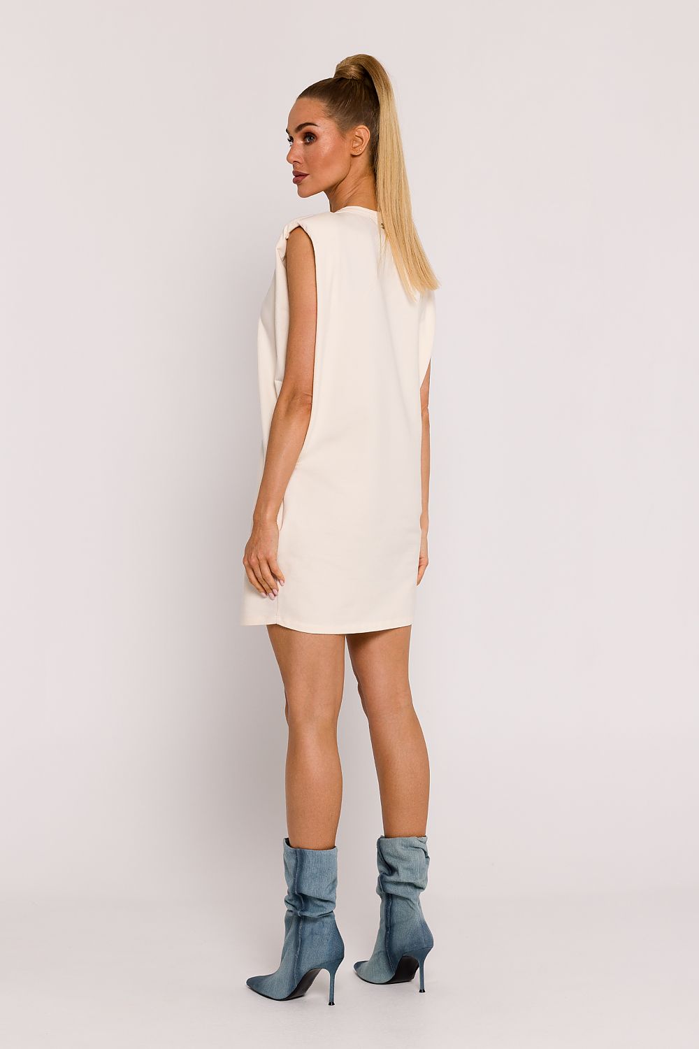 Robe de jour model 193557 Moe 