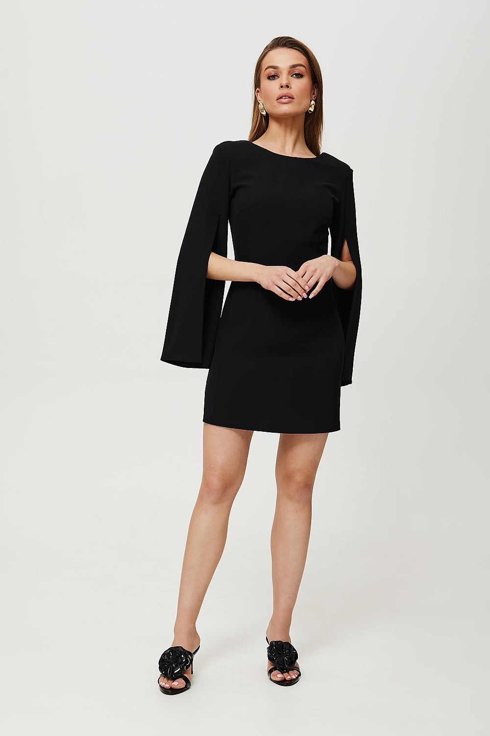  Robe de cocktail model 193976 Makover 