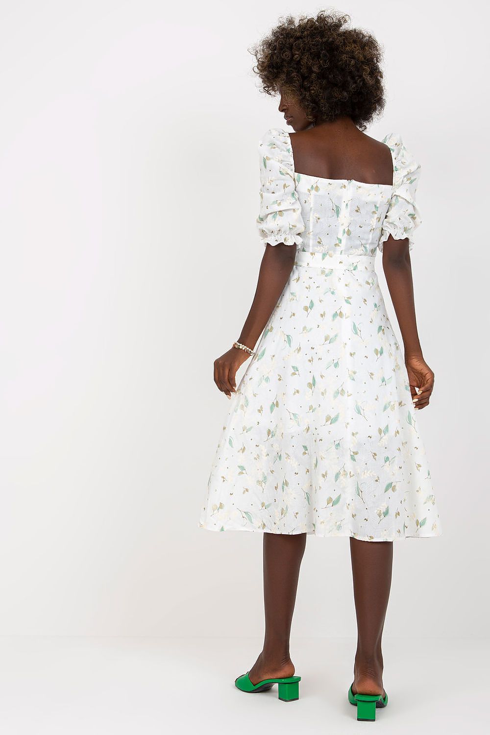  Robe de jour model 195790 Lakerta 