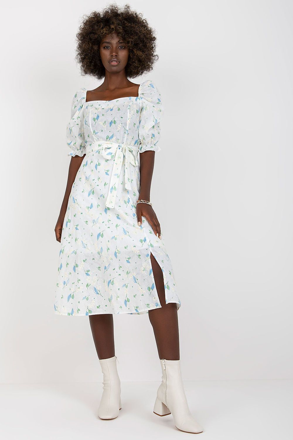  Robe de jour model 195792 Lakerta 