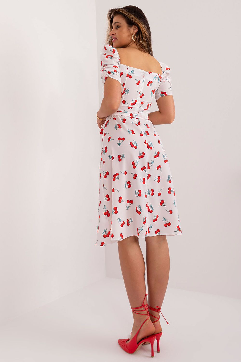  Robe de jour model 198261 Lakerta 