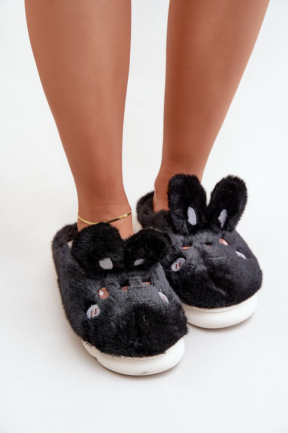  Pantoufles model 204650 Step in style 