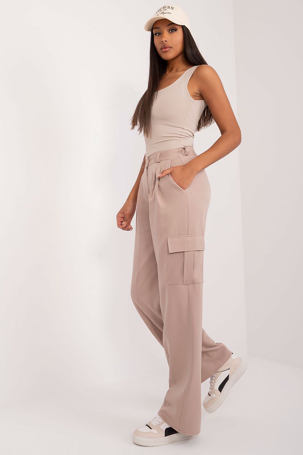  Pantalon femme model 206619 Lakerta 