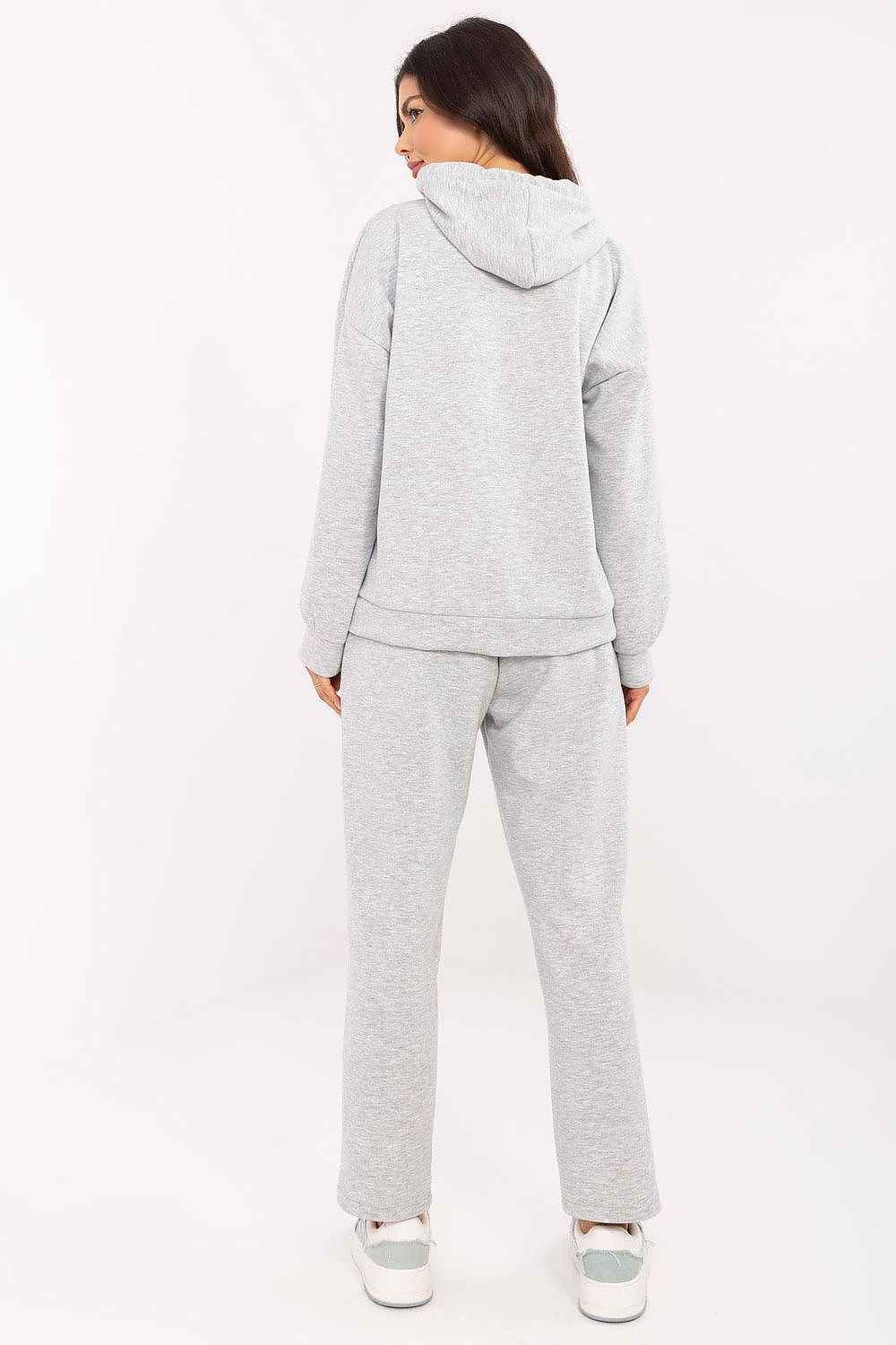 L`ensemble Italy Moda