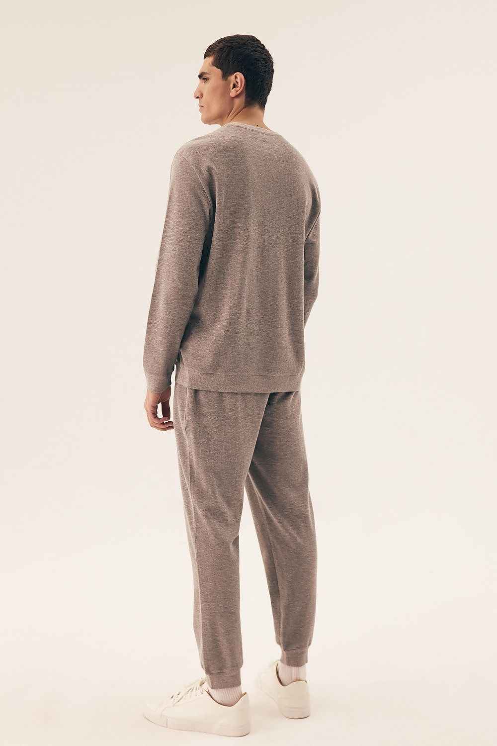 Pyjama Henderson