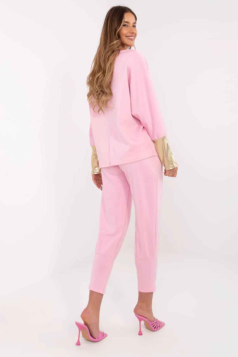 L`ensemble Italy Moda