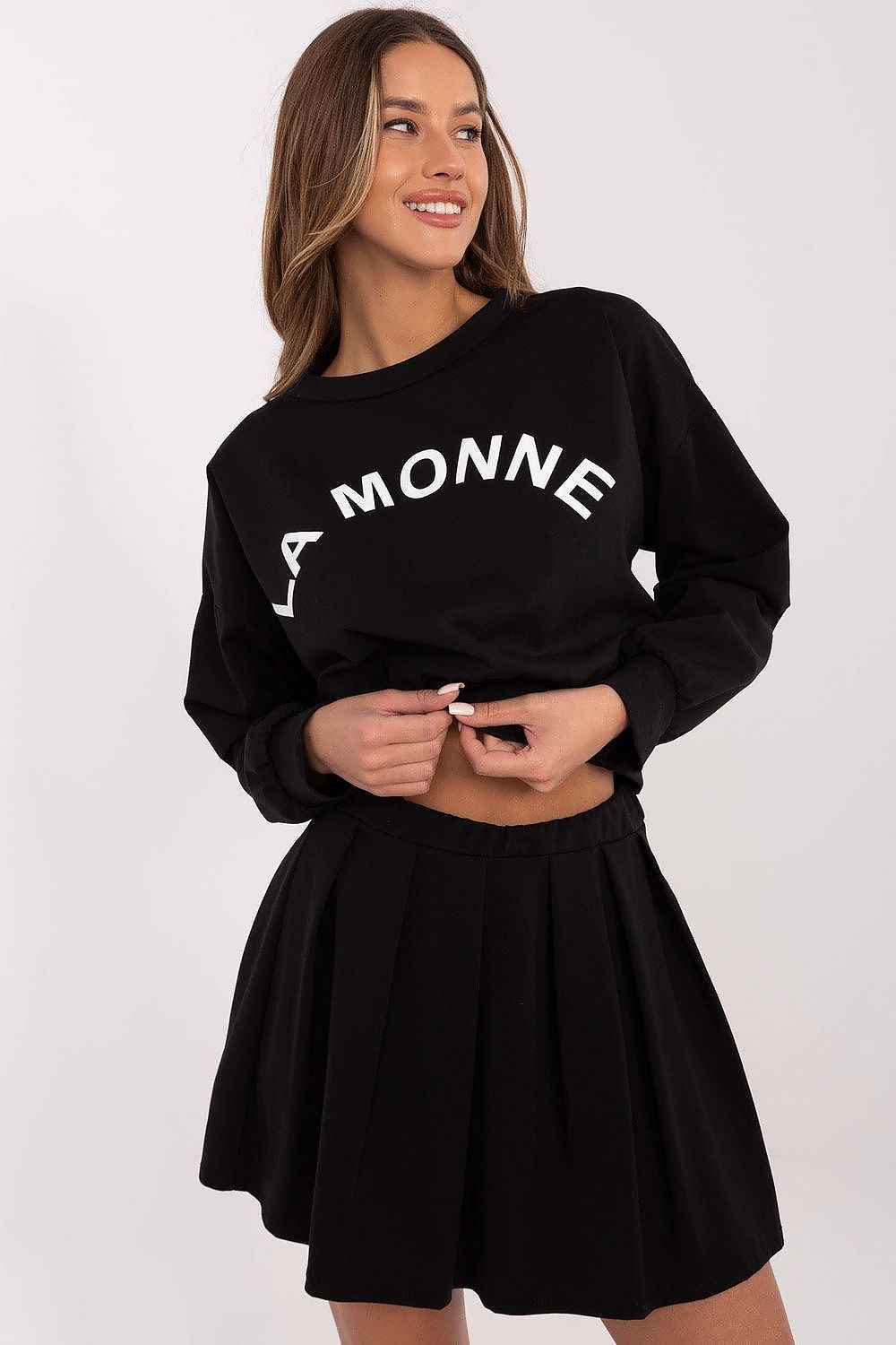 L`ensemble Italy Moda