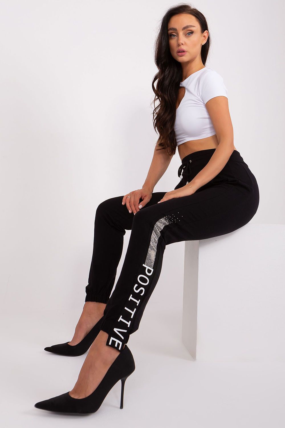  Pantalon survêtement model 211745 Relevance 