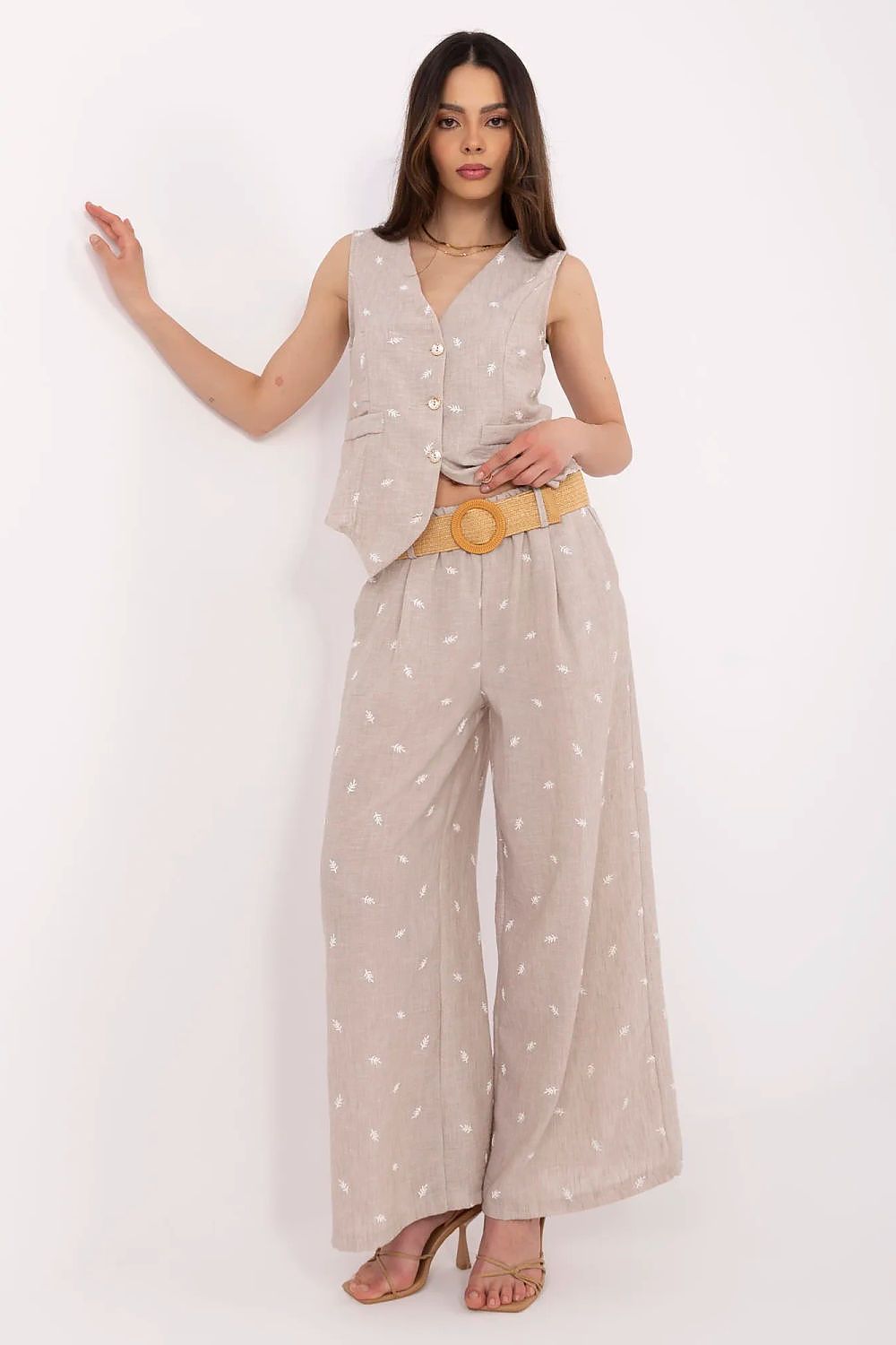  L`ensemble model 212298 Italy Moda 