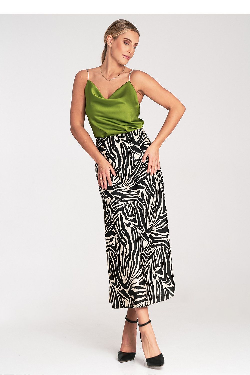  Jupe model 214935 Figl 