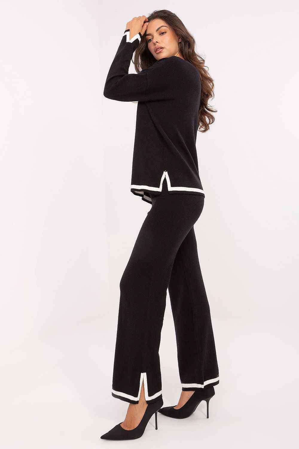 L`ensemble Italy Moda