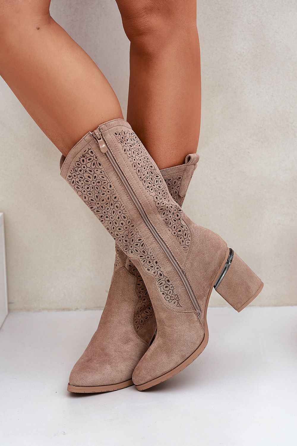 Bottes ajourées Step in style