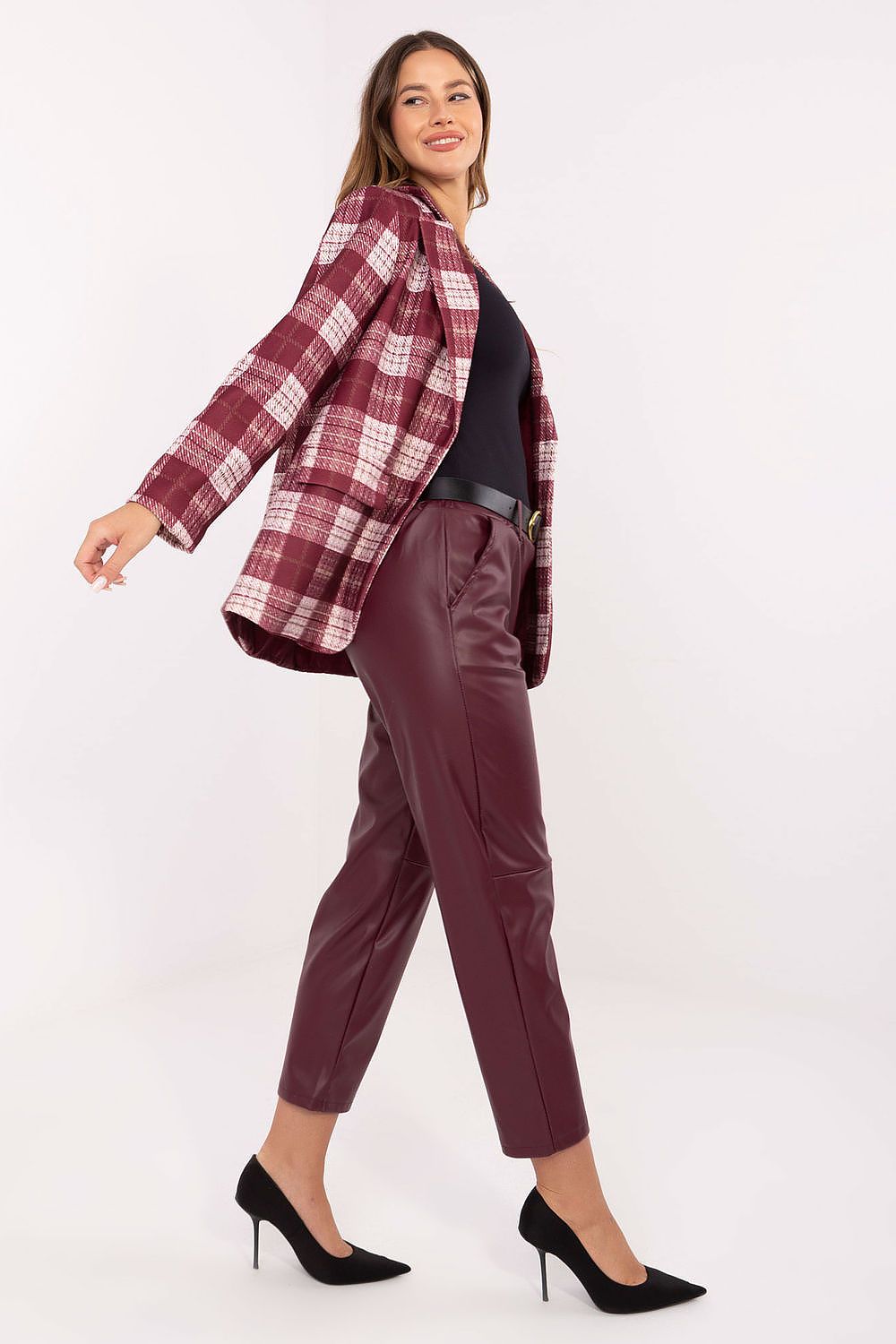  Pantalon femme model 219384 Rue Paris 