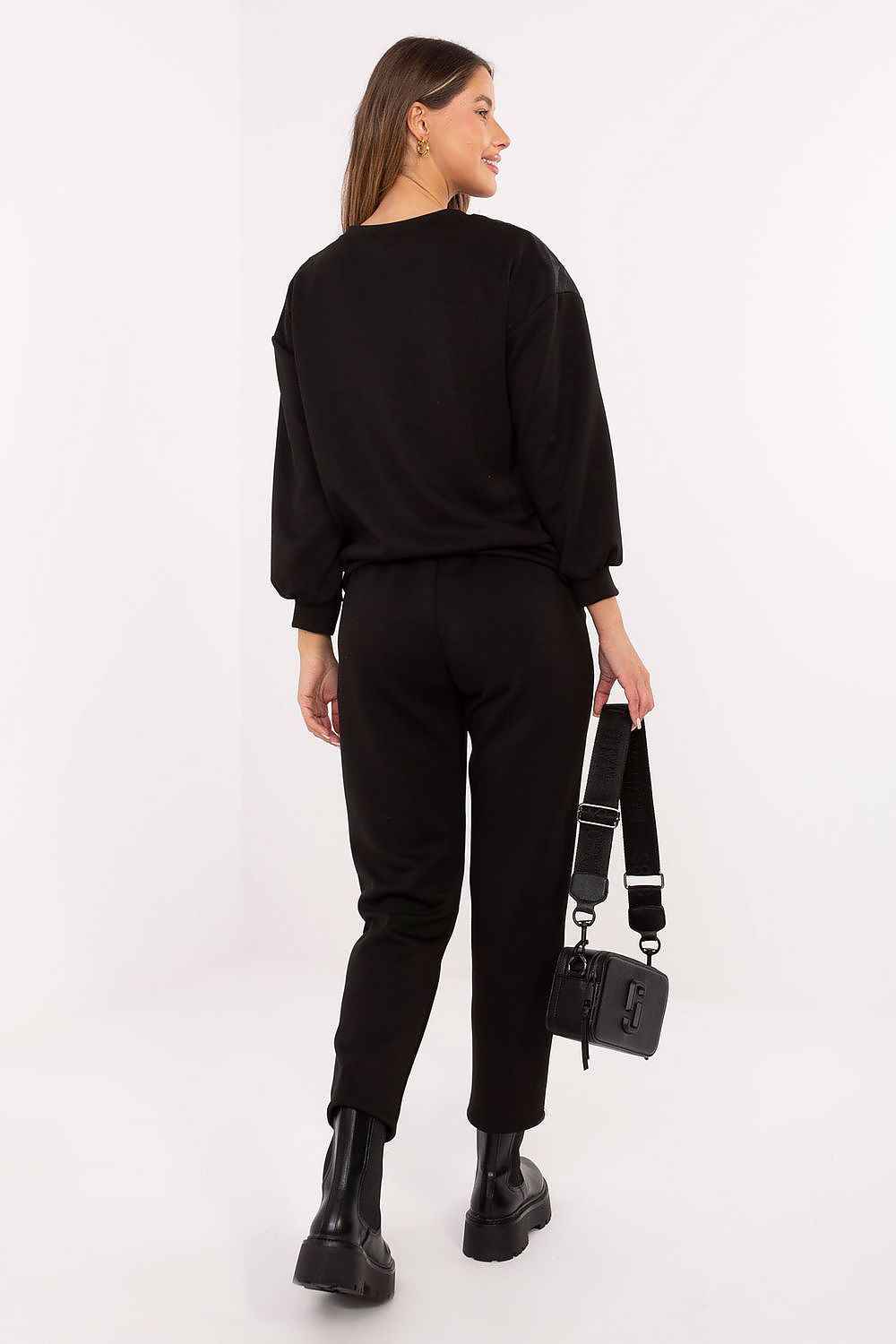 L`ensemble Italy Moda