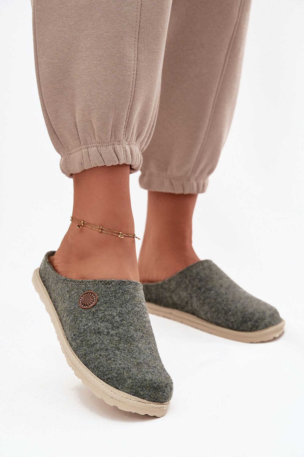 Pantoufles model 222292 Step in style 