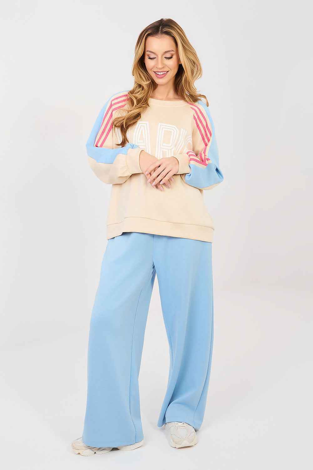 L`ensemble Italy Moda
