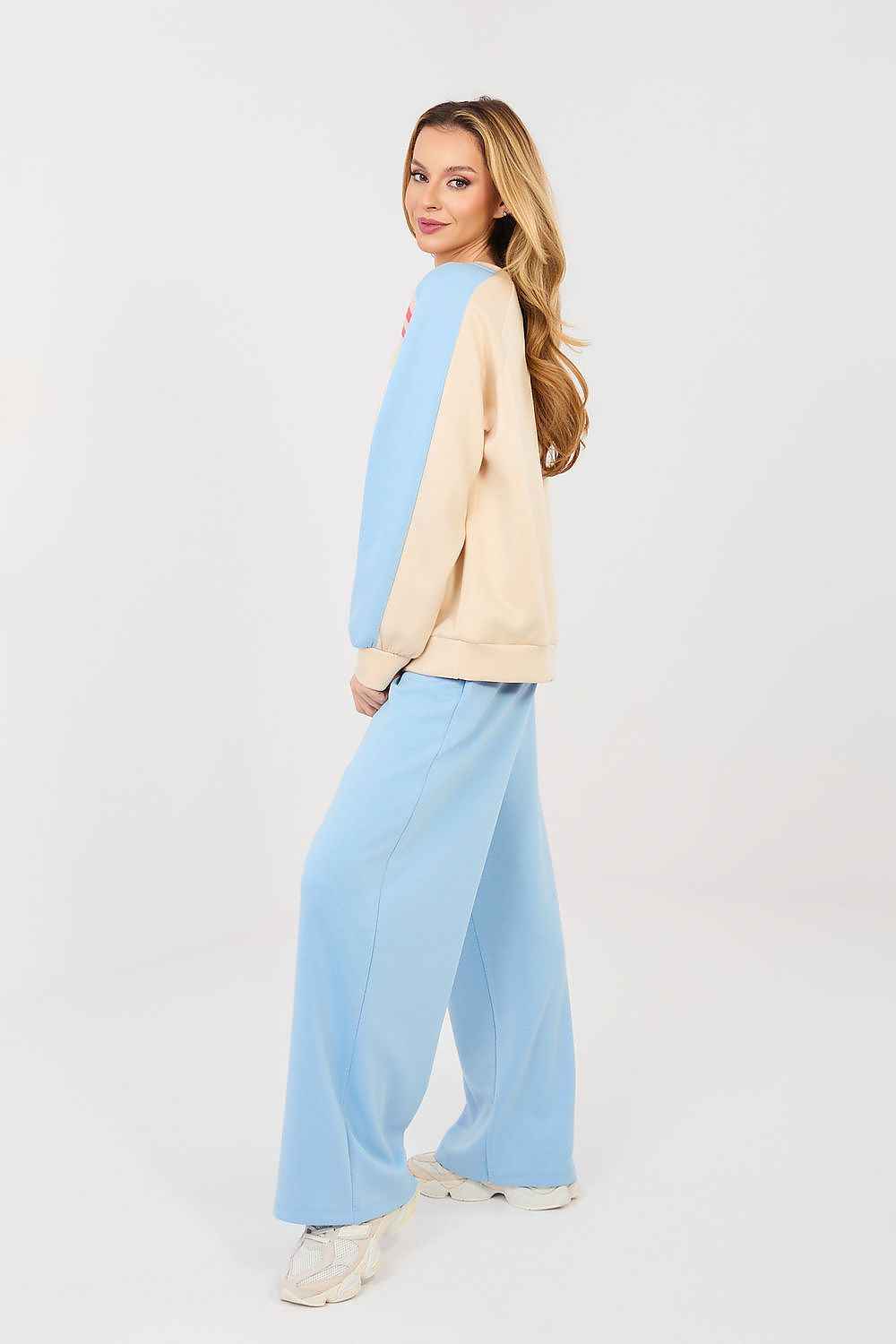 L`ensemble Italy Moda